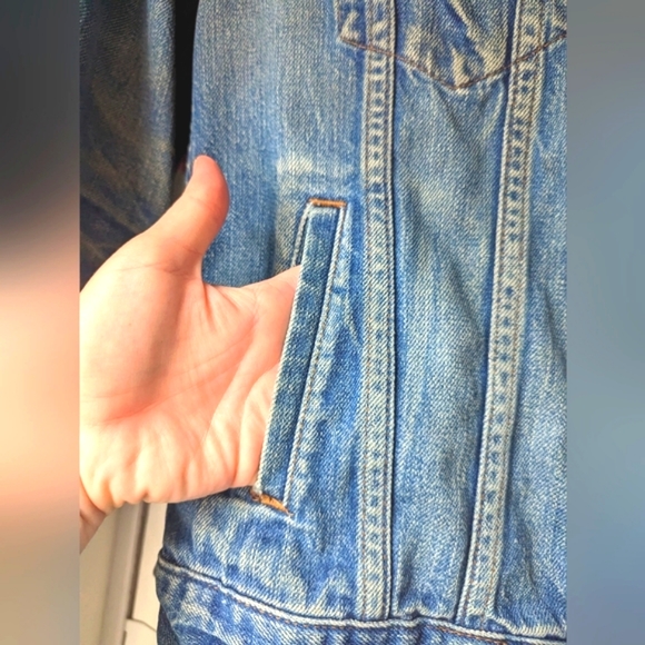 Madewell Denim Jacket (size small) - Picture 3 of 9